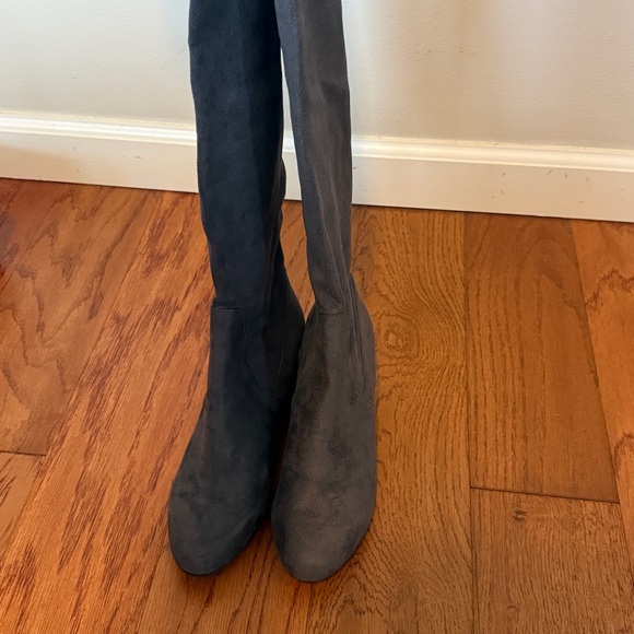 Steve Madden Isaac grey suede over the knee OTK heeled boots - Picture 3 of 6